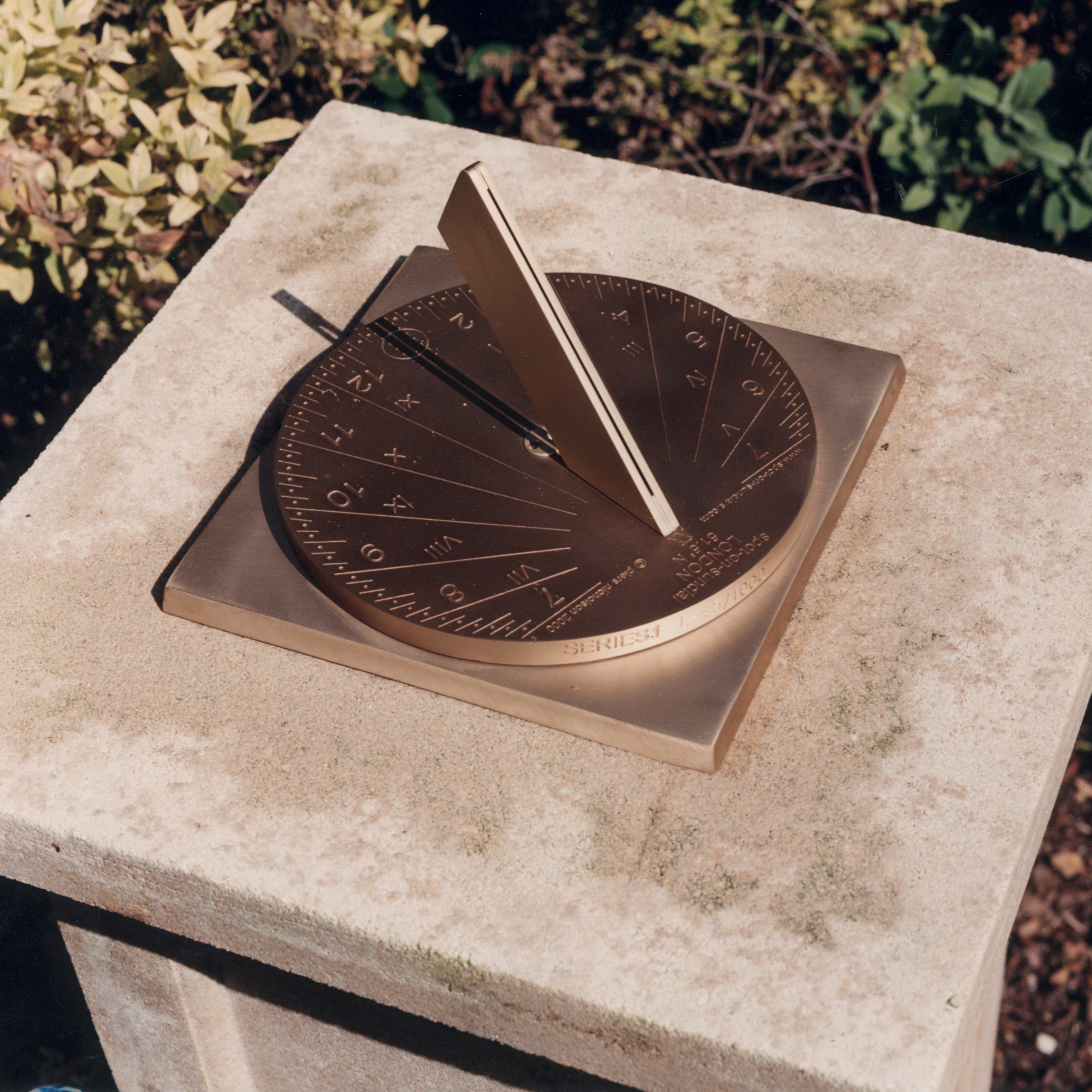 17cm Spot-on Sundial (Newcastle Model)